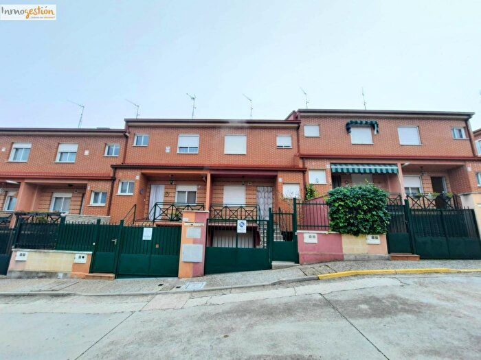 Casa de 3 habitaciones en venta en Castilla y León, Valladolid