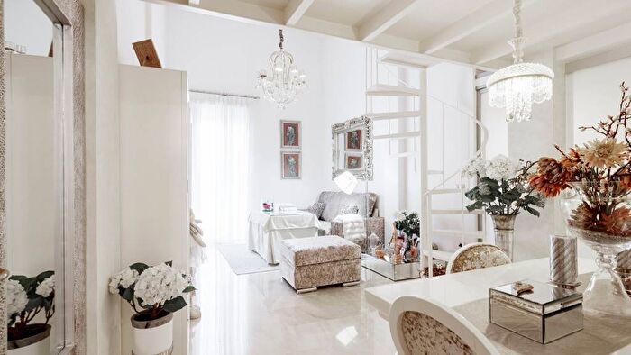 Piso en venta de 4 habitaciones en Andalucía, Sevilla