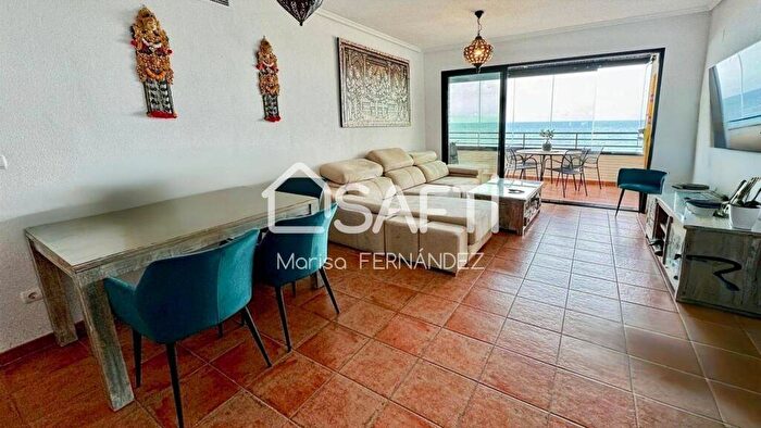 Piso en venta de 3 habitaciones en Comunitat Valenciana, Alicante
