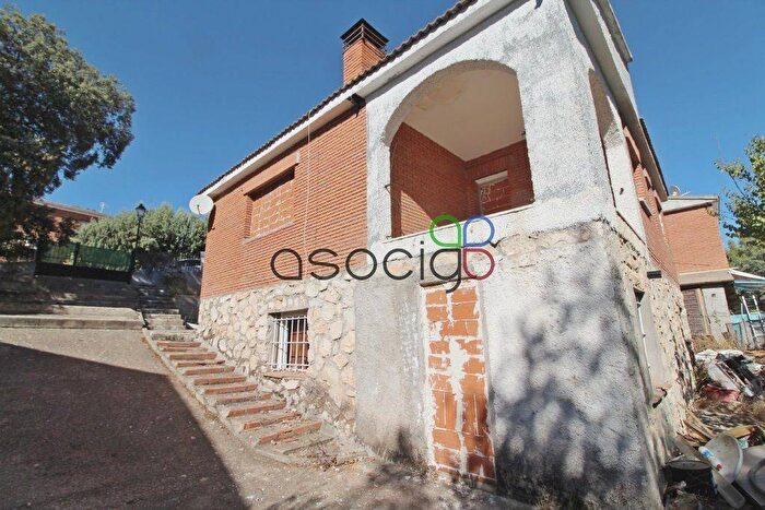 Casa de 3 habitaciones en venta en Castilla La Mancha, Guadalajara