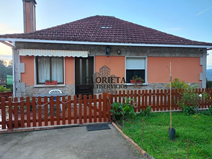Moraña, Pontevedra: Casa en venta de 4 habitaciones