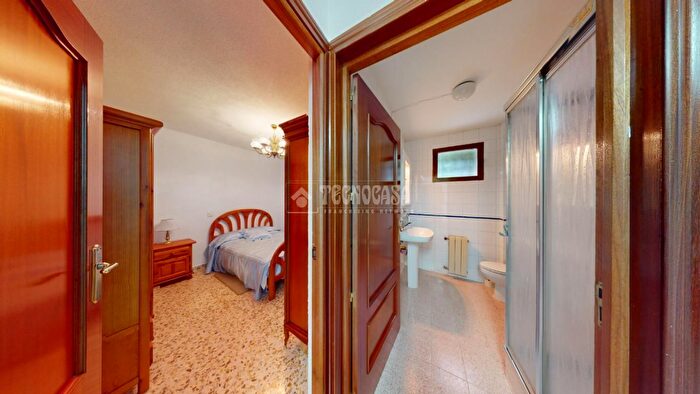 El Casar, Guadalajara: Casa en venta de 6 habitaciones