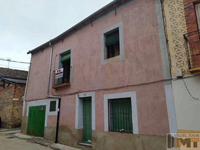 Casa en venta de 5 habitaciones en Castilla y León, Segovia