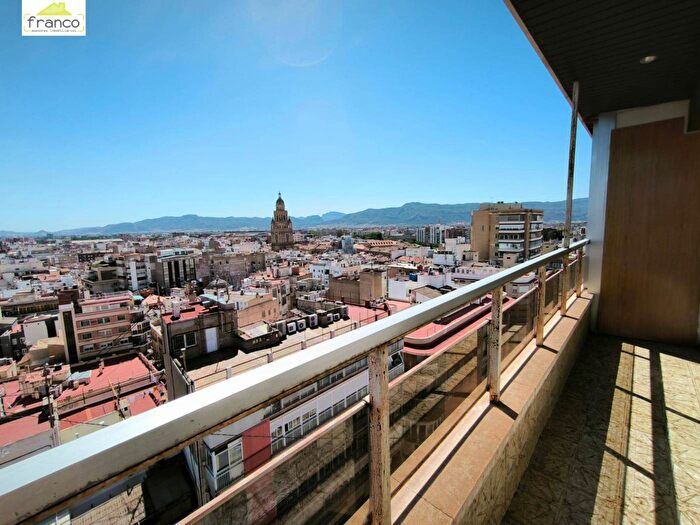 Piso de 4 habitaciones en venta en Región de Murcia, Murcia
