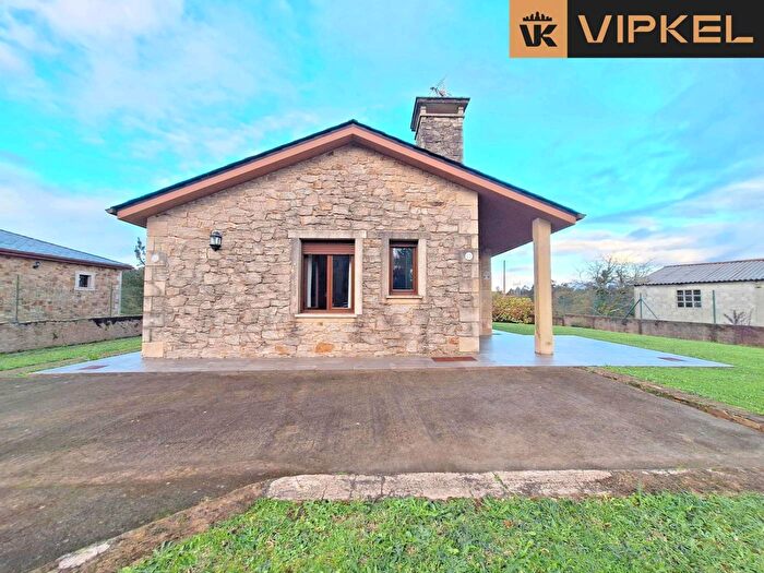 Galicia, A Coruña: Casa en venta de 2 habitaciones