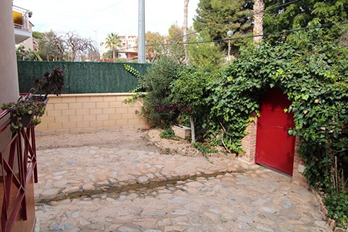 Casa en venta de 4 habitaciones en Centro, Sant Joan dAlacant