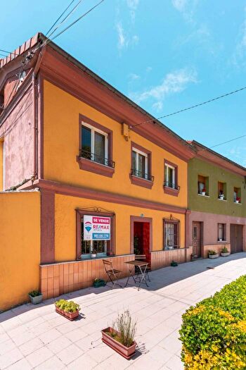 Casas en venta y pisos alquiler - 2