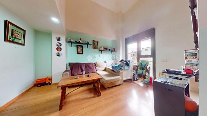Casas en venta y pisos alquiler - 3