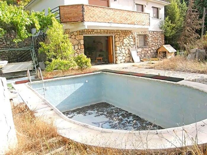 Casa en venta de 3 habitaciones: Hontoba, Guadalajara