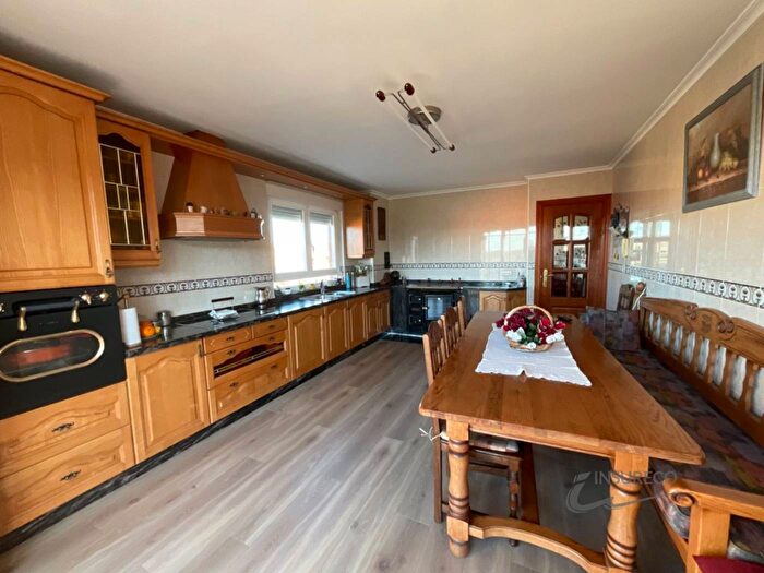 Casa en venta de 3 habitaciones en Castilla y León, León