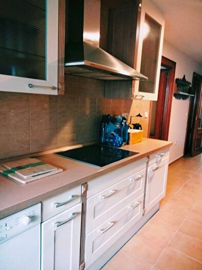 Casas en venta y pisos alquiler - 3