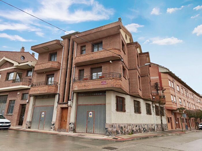 Piso en venta de 4 habitaciones: Villamediana de Iregua, La Rioja