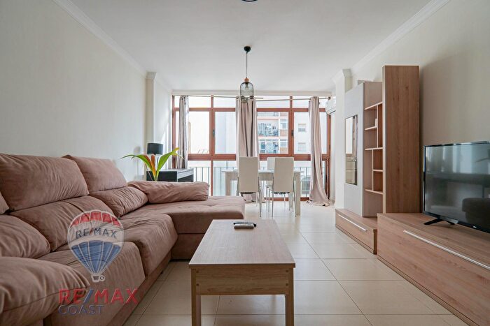 Piso en venta de 3 habitaciones, Teatinos Universidad, El Tejar Hacienda Bizcochero