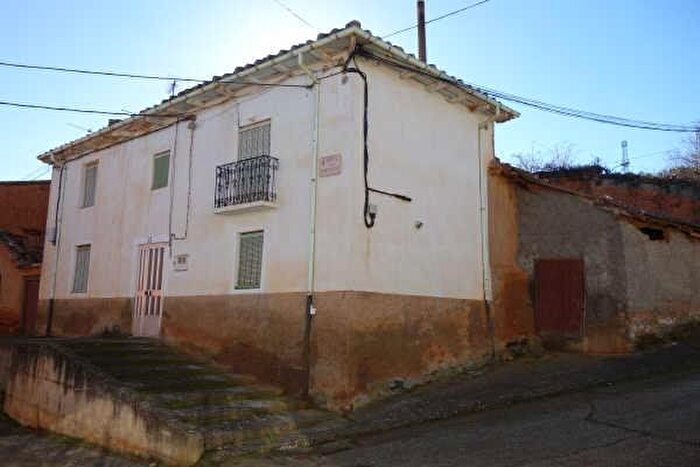 Casa en venta de 3 habitaciones en Alija del Infantado, León