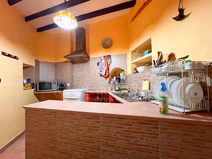 Casas en venta y pisos alquiler - 3
