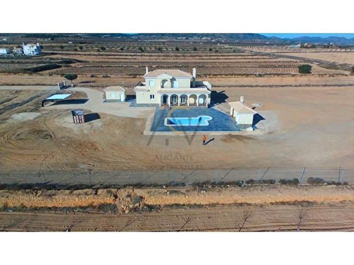 Comunitat Valenciana, Alicante: Casa en venta de 4 habitaciones