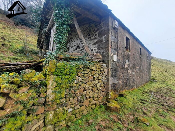 Casa en venta: San Pedro del Romeral, Cantabria
