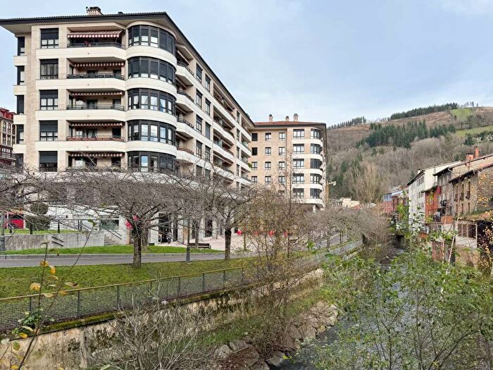 Piso en venta de 3 habitaciones, Urretxu, Gipuzkoa