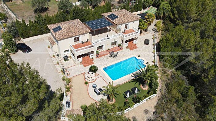 Casa de 6 habitaciones en venta en Comunitat Valenciana, Alicante