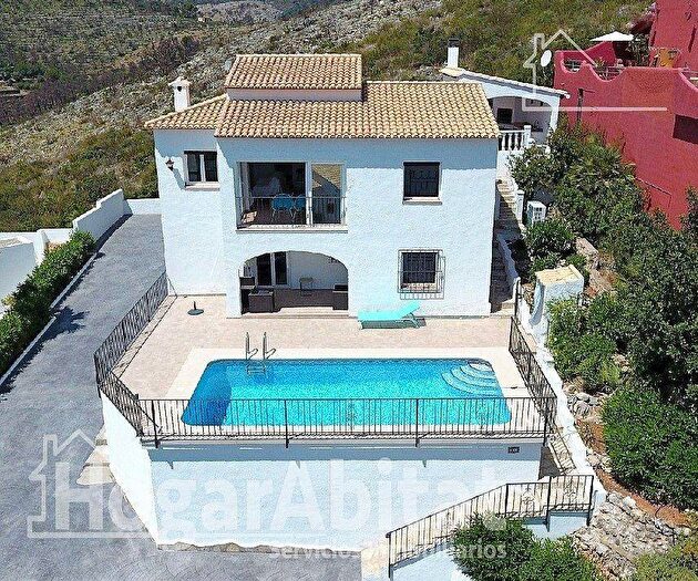 Casa de 4 habitaciones en venta en Comunitat Valenciana, Alicante