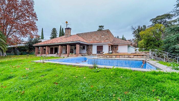 Casas en venta y pisos alquiler - 3