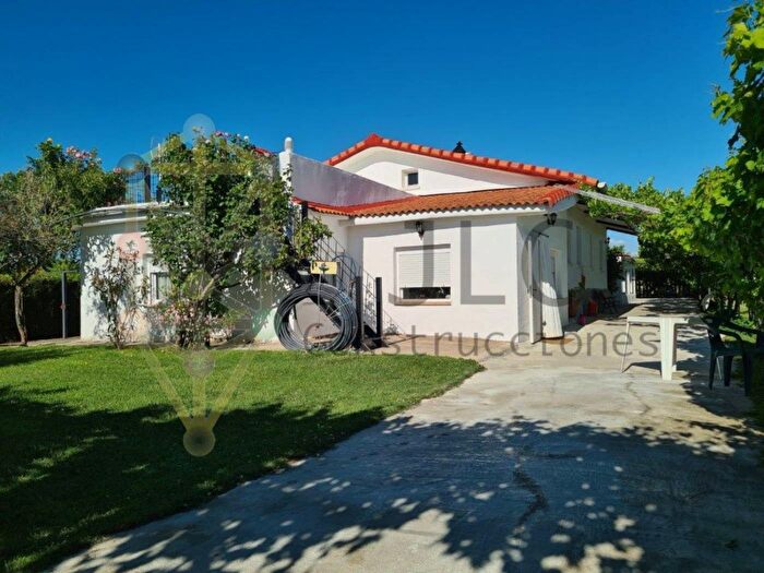 Casas en venta y pisos alquiler - 2