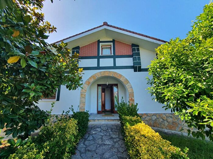 Casa en venta de 3 habitaciones en País Vasco, Vizcaya Bizkaia