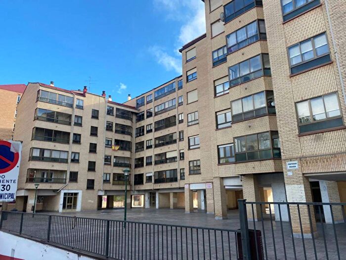 Piso en venta de 3 habitaciones: Castilla y León, Burgos