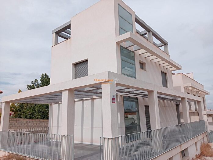 Casa en venta de 3 habitaciones, Centro, Mutxamel