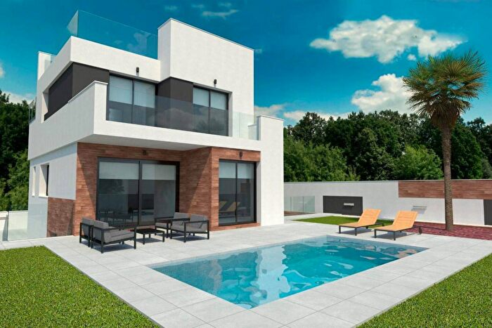 Casa en venta de 4 habitaciones en Comunitat Valenciana, Alicante
