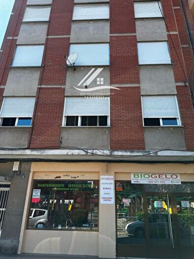 Piso en venta de 4 habitaciones en Bembibre, León