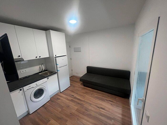 Piso de 2 habitaciones en venta en Comunidad de Madrid, Madrid