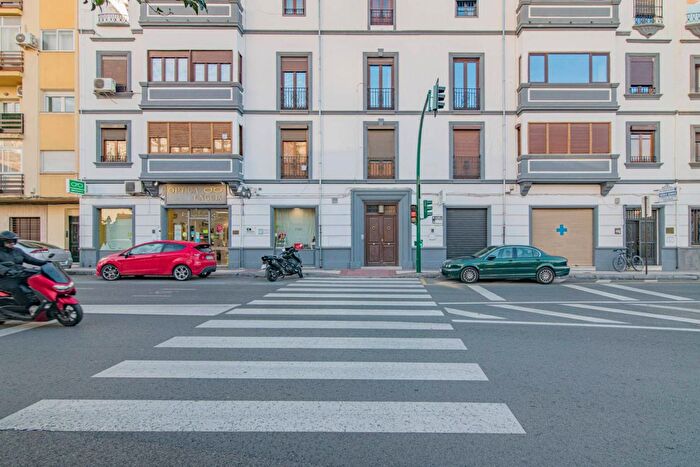 Piso de 5 habitaciones en venta en Andalucía, Granada