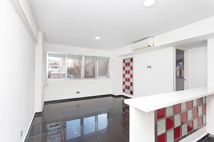 Piso en venta de 2 habitaciones: Fuencarral El Pardo, Pilar