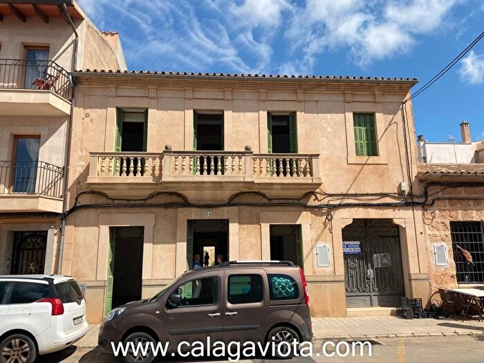 Casa en venta de 5 habitaciones en Ses Salines Poble, Ses Salines