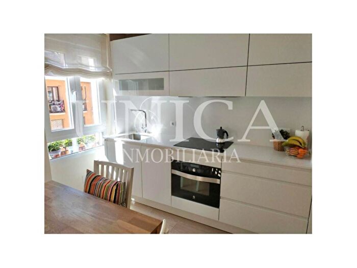 Casas en venta y pisos alquiler - 3