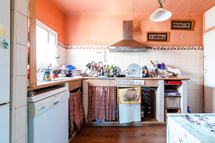 Casas en venta y pisos alquiler - 2