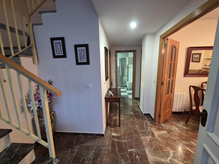 Casa de 5 habitaciones en venta en Montijo, Badajoz
