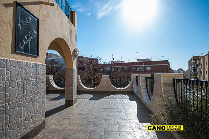 Los Ángeles Cruz de Caravaca, Almería Capital: Casa en venta de 4 habitaciones