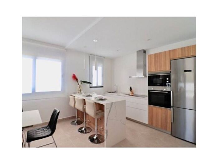 Casa en venta de 3 habitaciones en Comunitat Valenciana, Alicante