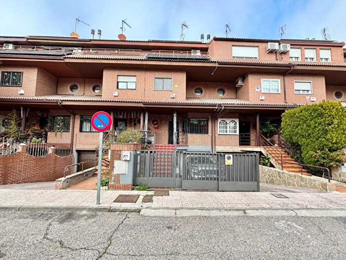 Casa en venta de 4 habitaciones, Torrejón de la Calzada, Madrid