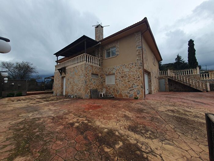 Casa en venta de 4 habitaciones en Torrejón del Rey, Guadalajara