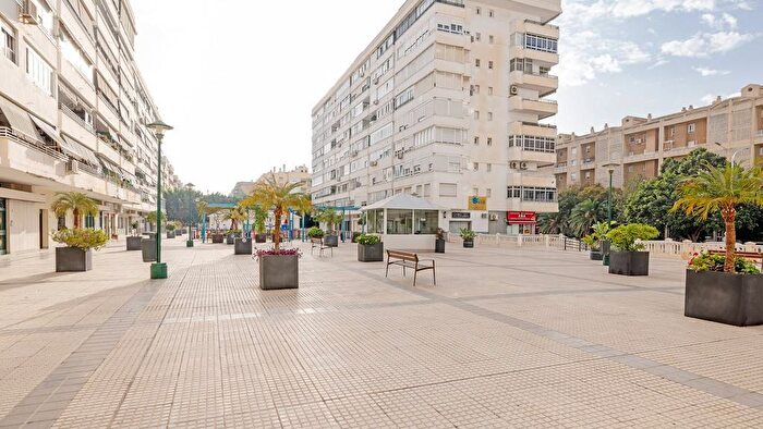 Andalucía, Málaga: Piso en venta de 4 habitaciones