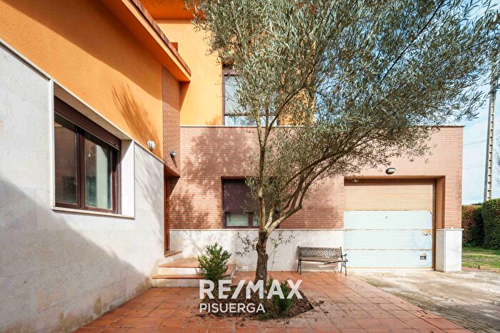 Casa en venta de 3 habitaciones, Tudela de Duero, Valladolid