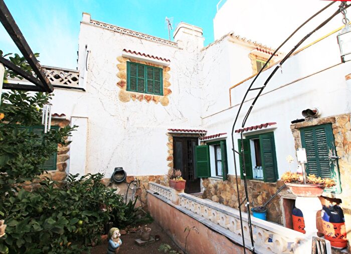 Llevant, Es Rafal Nou: Casa en venta de 4 habitaciones