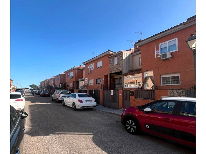 Casa de 3 habitaciones en venta en Pantoja, Toledo