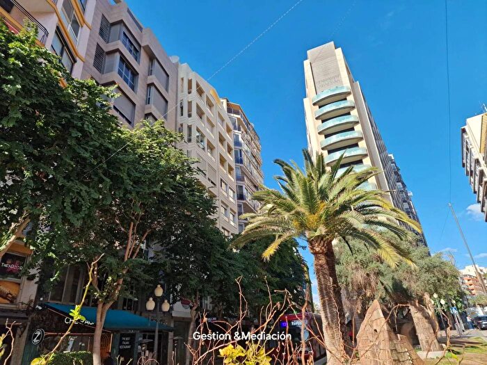 Piso en venta de 3 habitaciones: Comunitat Valenciana, Alicante