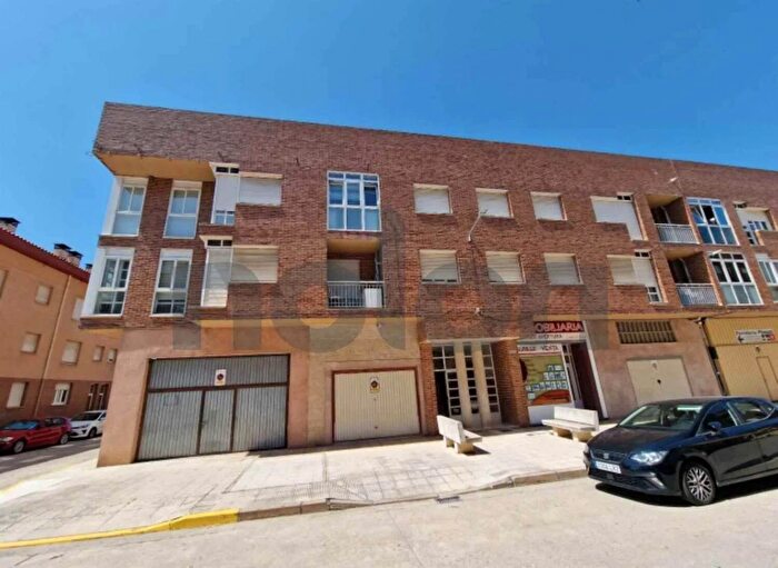 Piso de 3 habitaciones en venta en Castilla y León, Burgos