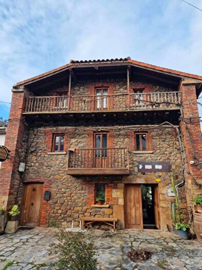 Casa en venta de 4 habitaciones: Cantabria, Cantabria