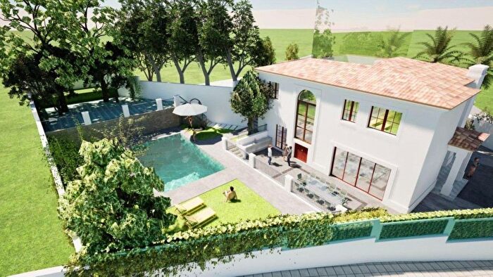 Casa de 5 habitaciones en venta en San Pedro de Alcántara, San Pedro de Alcántara pueblo